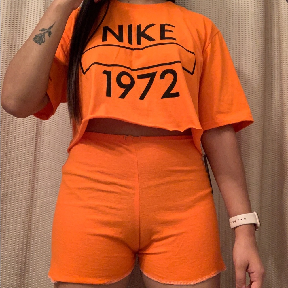 NIKE Matching Set - Picture 1 of 2